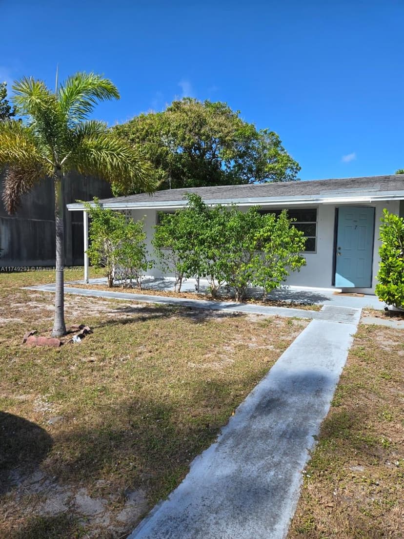 803 Ridge Rd # 7, Lantana FL 33462