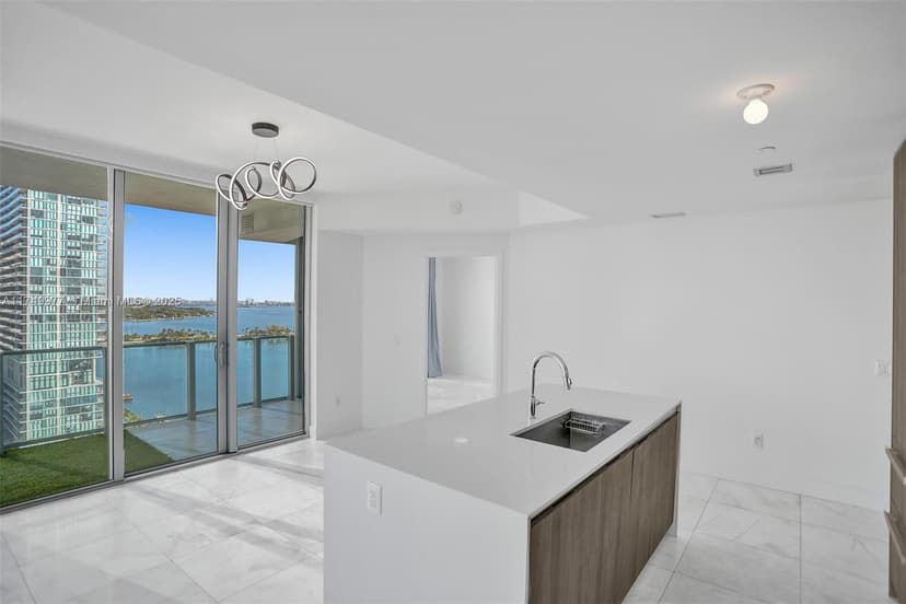 2900 NE 7th Ave # 1601, Miami FL 33137