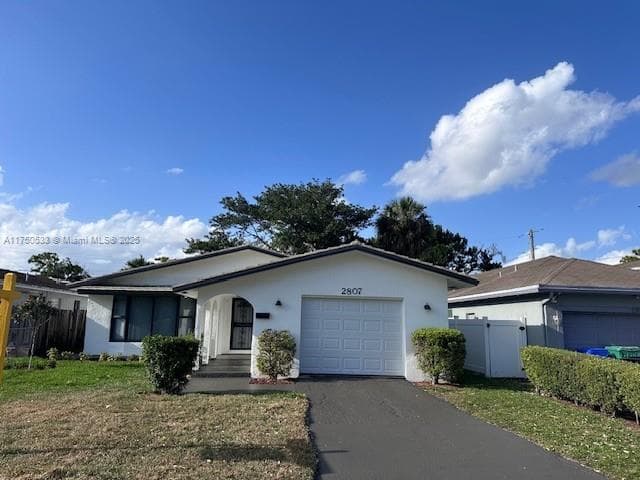 2807 NW 9th St, Fort Lauderdale FL 33311