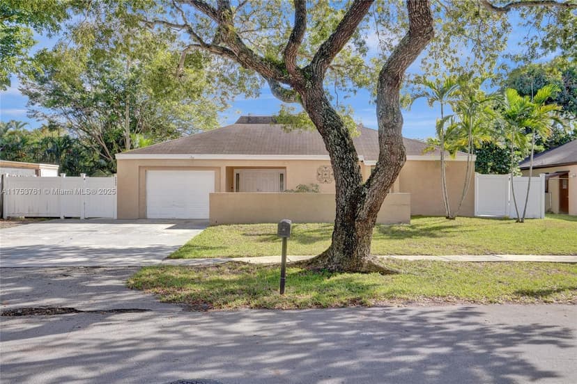 9440 SW 49th Pl, Cooper City FL 33328