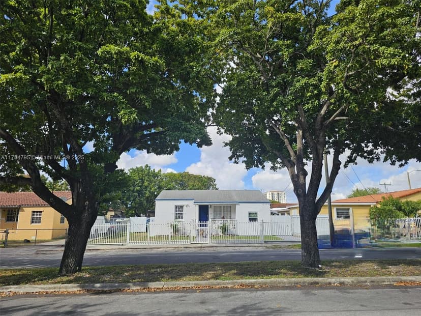 1020 SW 33rd Ave, Miami FL 33135