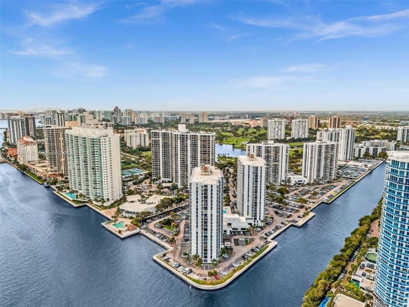 20505 E Country Club Dr # 1533, Aventura FL 33180