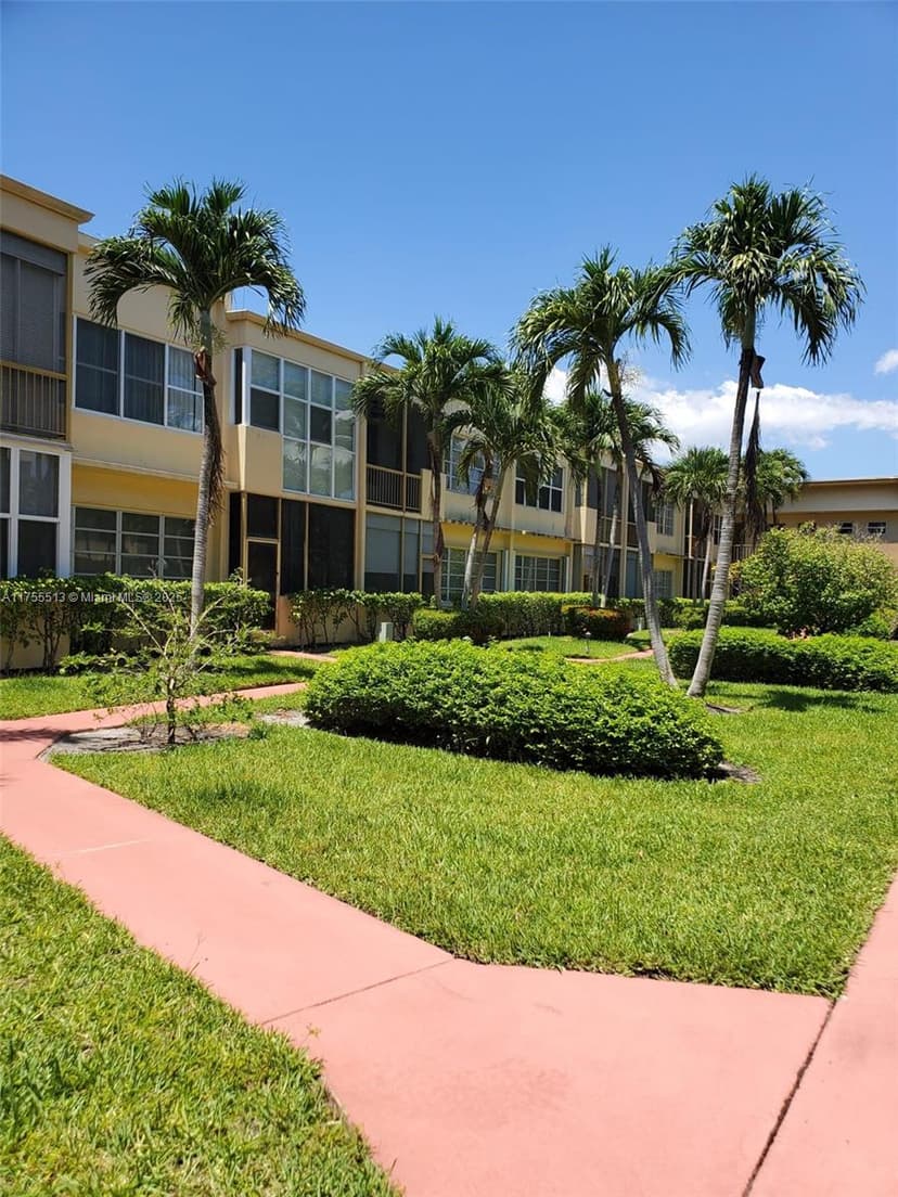 851 NE 14th Ave # 414, Hallandale Beach FL 33009