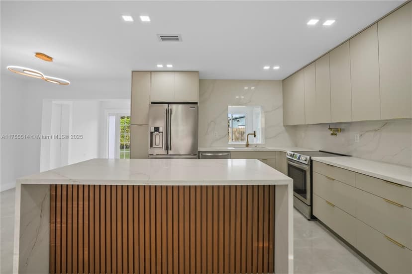 5280 SW 90th Ave, Cooper City FL 33328