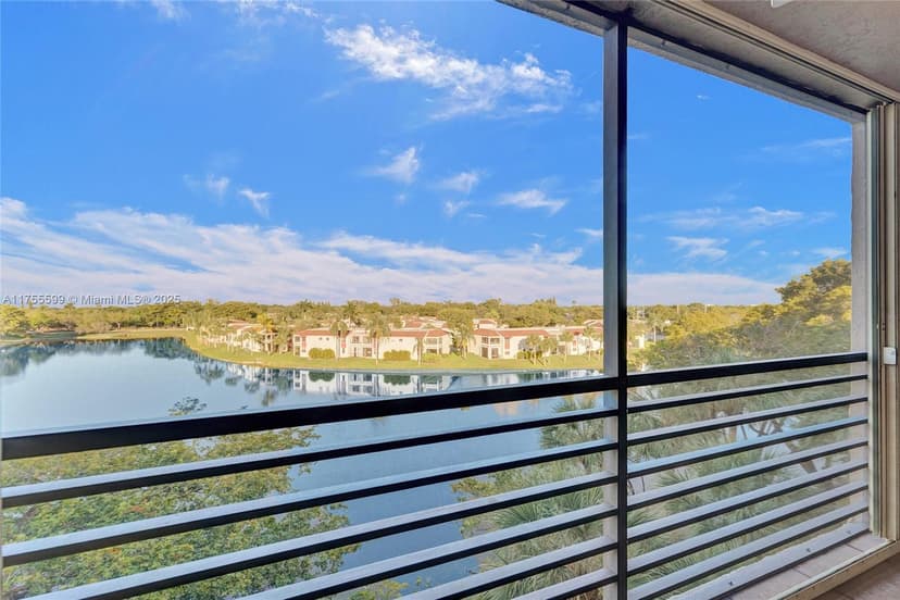 901 Colony Point Cir # 511, Pembroke Pines FL 33026