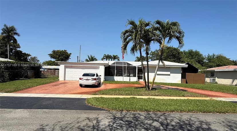 5369 Balsam Ter, Plantation FL 33317