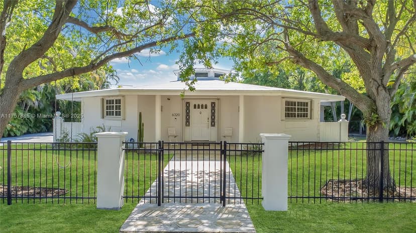 6320 SW 144th St, Coral Gables FL 33158