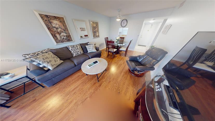 9261 Sunrise Lakes Blvd # 307, Sunrise FL 33322