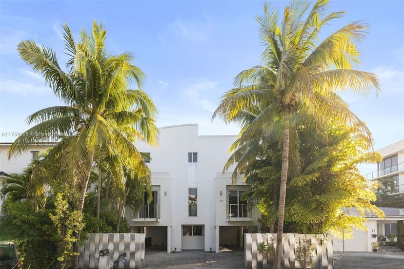 3545 E Glencoe St, Miami FL 33133