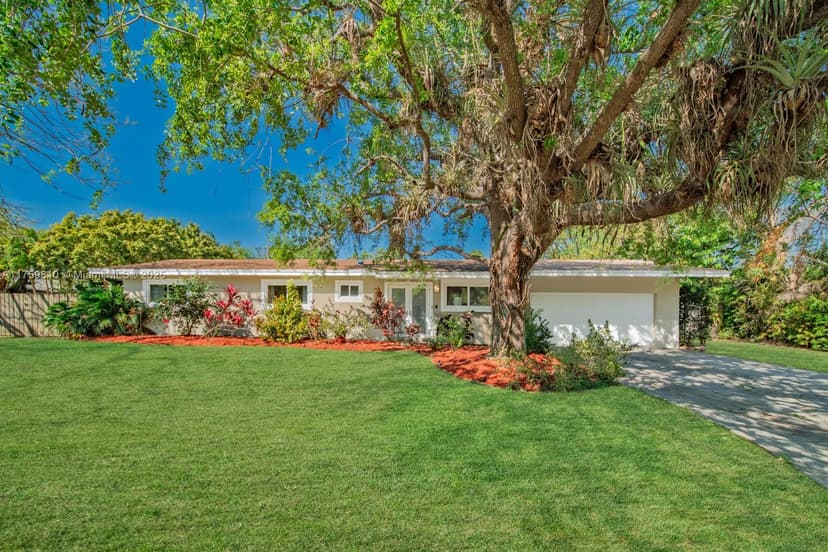13700 SW 74th Ct, Palmetto Bay FL 33158