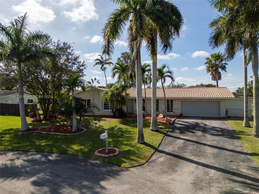18200 SW 86th Ave, Palmetto Bay FL 33157