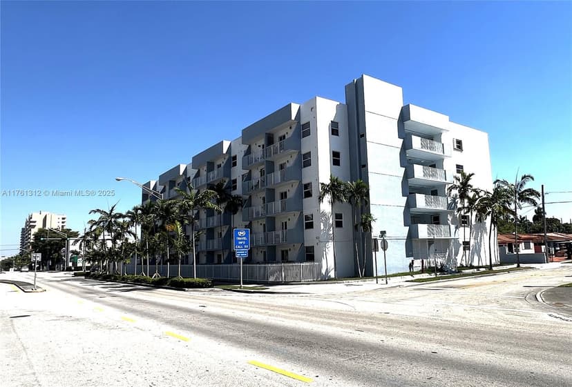 2575 SW 27th Ave # 205, Miami FL 33133