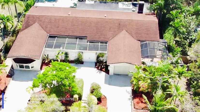 8720 SW 192nd Ter, Cutler Bay FL 33157