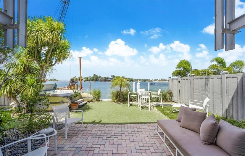 405 N Hibiscus Dr # 110, Miami Beach FL 33139