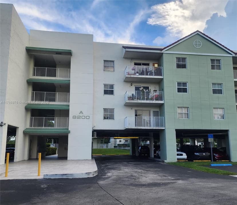 8200 SW 210th St # 111, Cutler Bay FL 33189