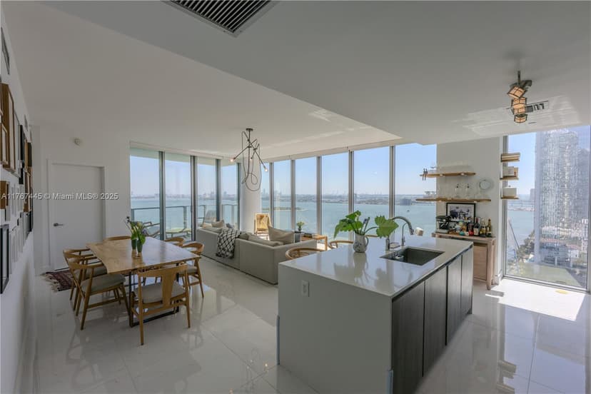 2900 NE 7th Ave # 2407, Miami FL 33137