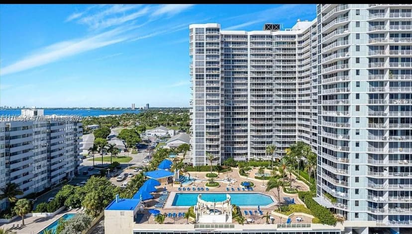 7601 E Treasure Dr # 1523, North Bay Village FL 33141