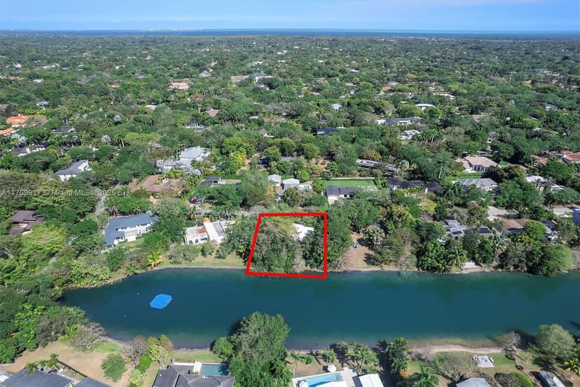 11600 SW 69th Ct, Pinecrest FL 33156
