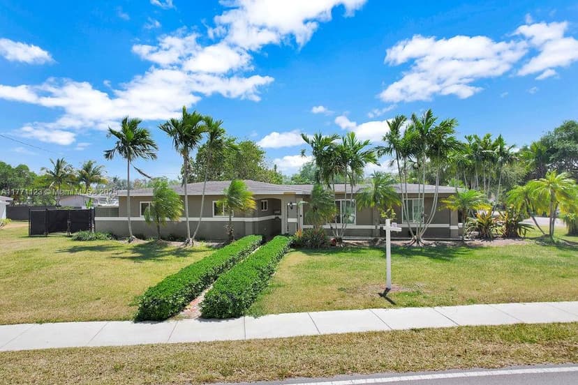 8480 Caribbean Blvd, Cutler Bay FL 33157