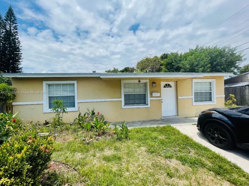 1624 S 23rd Ave, Hollywood FL 33020