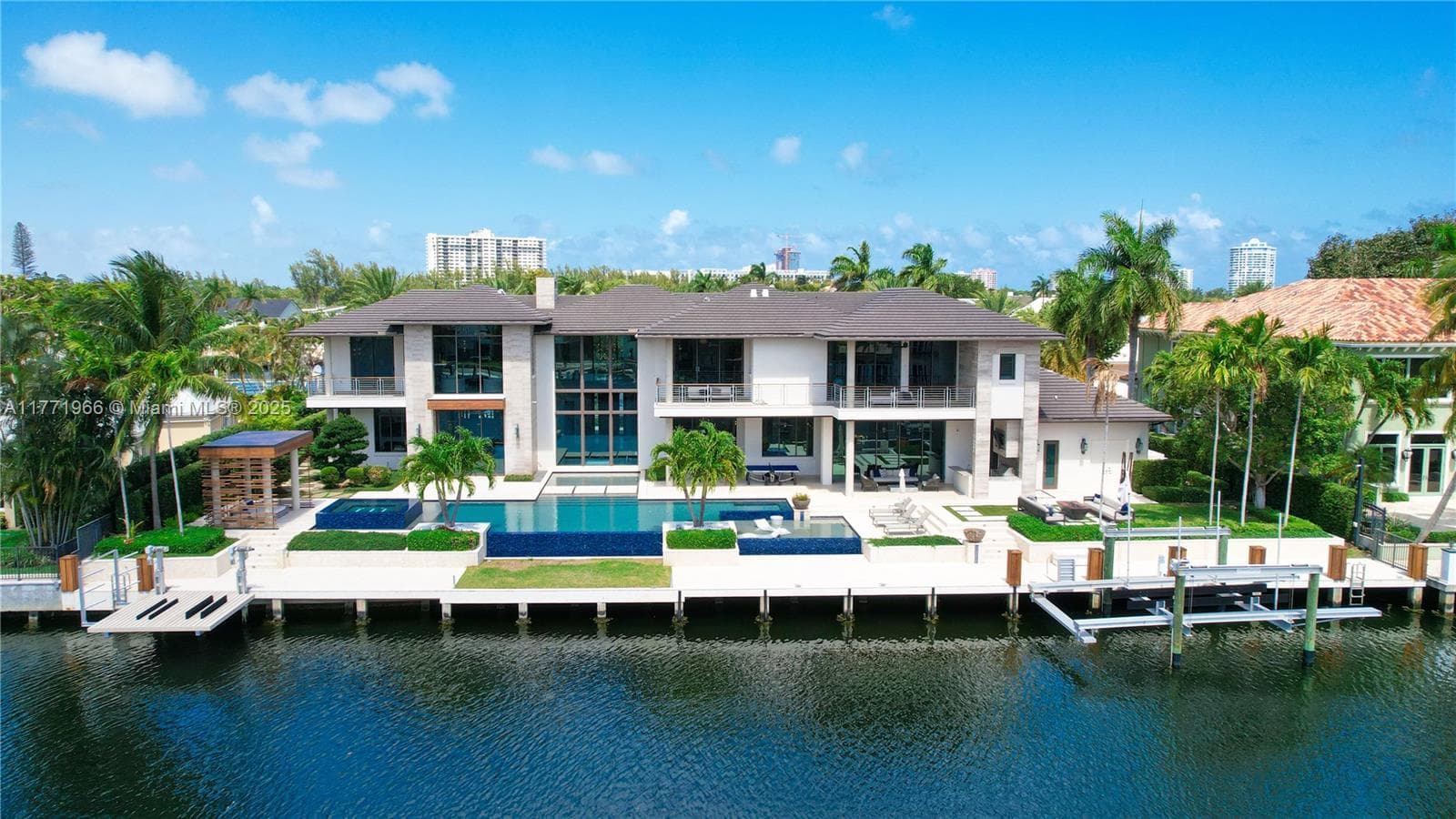 20 Compass Isle, Fort Lauderdale FL 33308