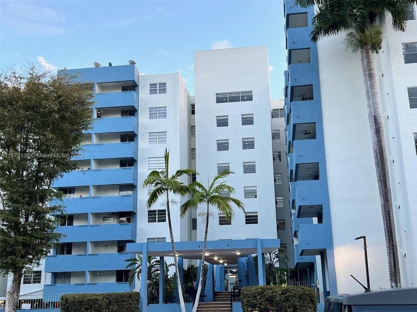 5050 NW 7th St # 312, Miami FL 33126