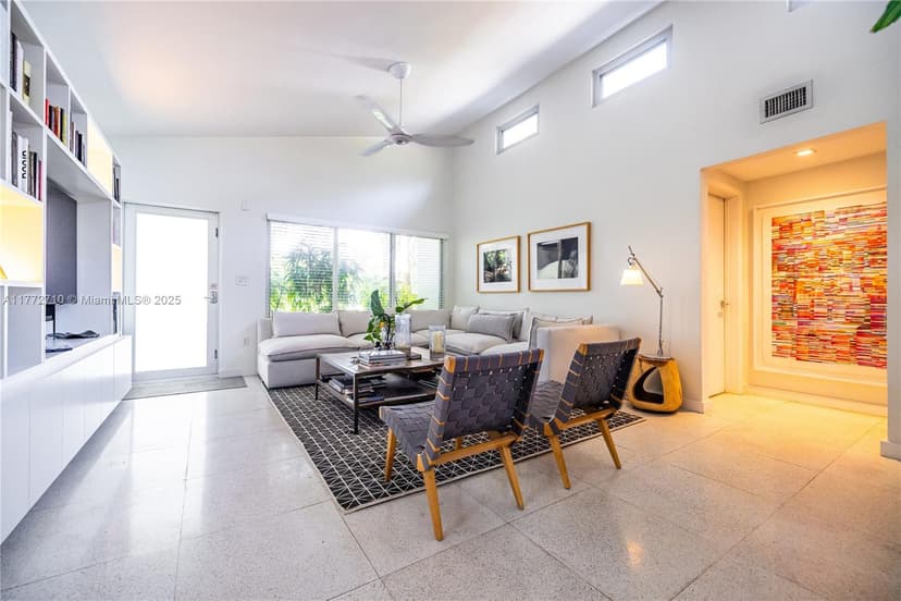 420 NE 87 St, El Portal FL 33138
