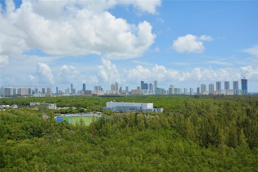 14951 Royal Oaks Ln # 2206, North Miami FL 33181