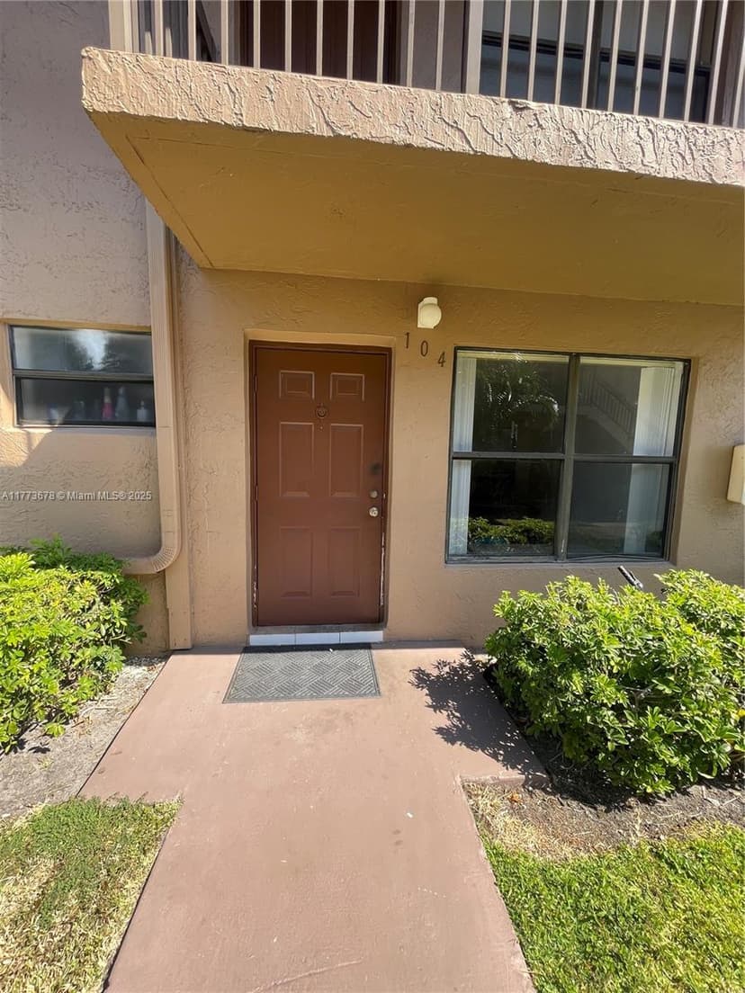 10041 Winding Lake rd # 104, Sunrise FL 33351