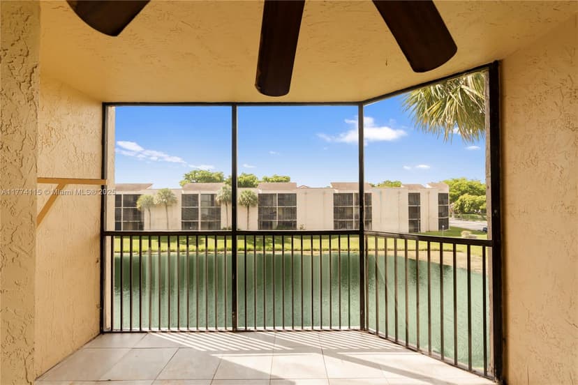 3199 Foxcroft Rd # 311, Miramar FL 33025