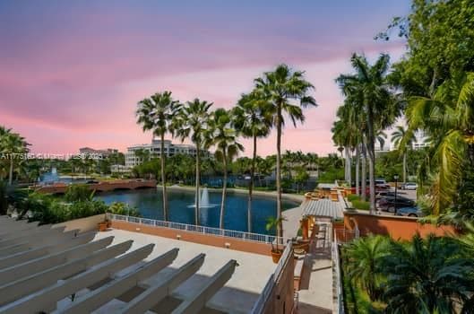 765 Crandon Blvd # 202, Key Biscayne FL 33149