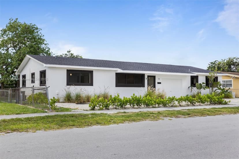 70 NE 186th Ter, Miami FL 33179