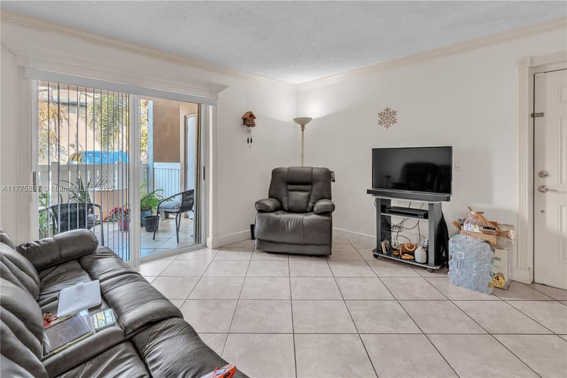 18840 NW 57th Ave # 107, Hialeah FL 33015