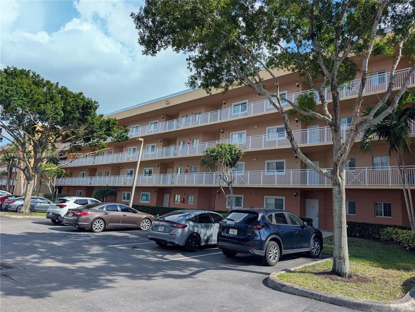 4723 E Lucerne Lakes Blvd E # 634, Green Acres FL 33467
