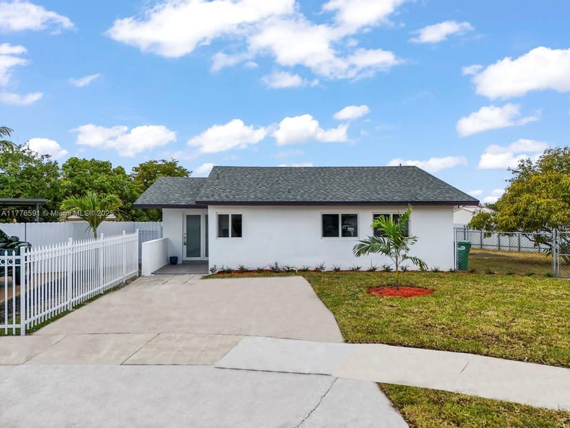 20860 NW 28th Ave, Miami Gardens FL 33056