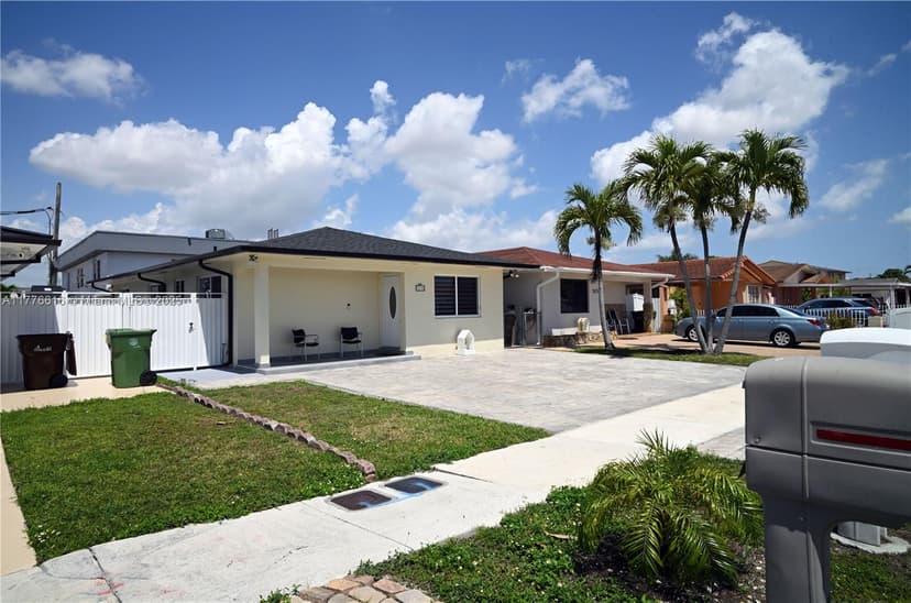 1417 W 40th St, Hialeah FL 33012