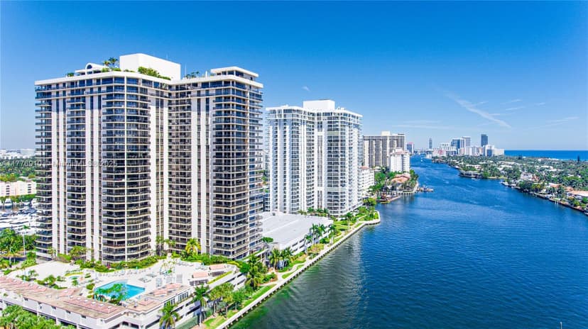 19667 Turnberry Way # 3F, Aventura FL 33180