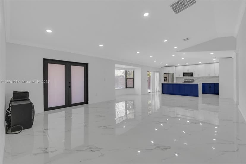15261 SW 139th St, Miami FL 33196