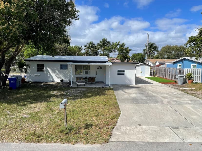 3031 NE 12th Ave, Pompano Beach FL 33064