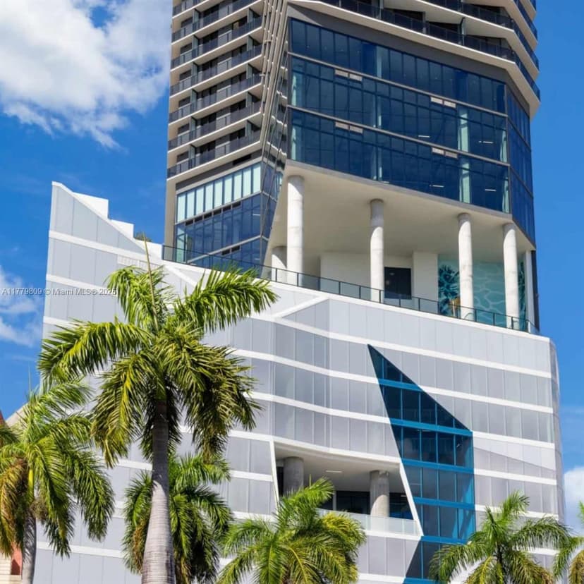 398 NE 5th St # 1906, Miami FL 33132