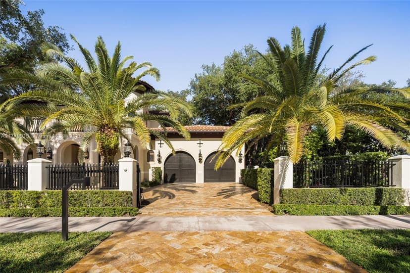 6016 Leonardo St, Coral Gables FL 33146