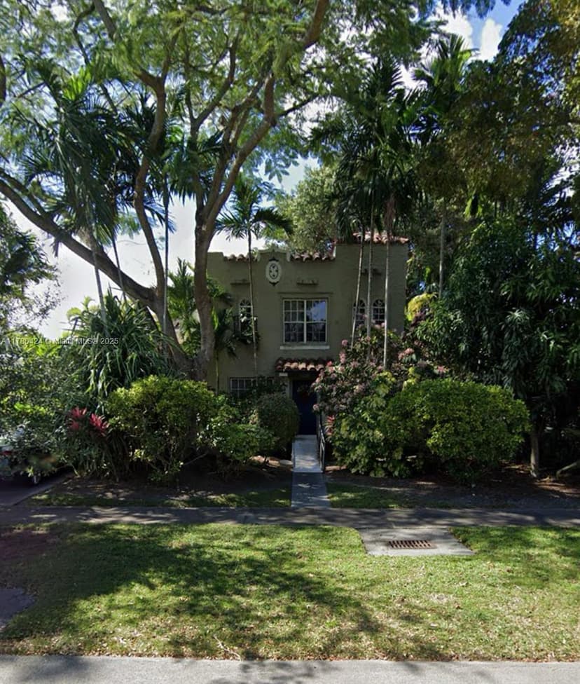 1118 Ferdinand St, Coral Gables FL 33134