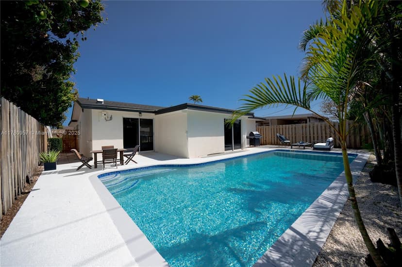 3751 NE 17th Ave, Pompano Beach FL 33064