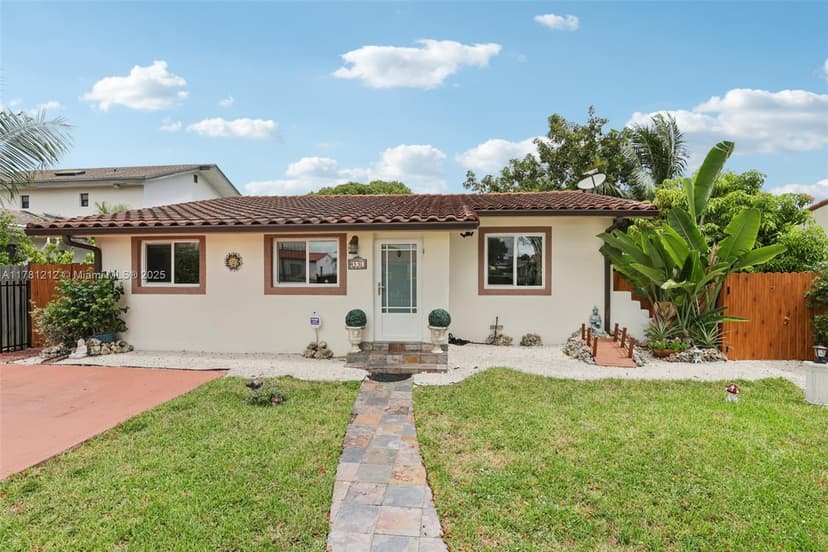 4331 SW 7th St, Miami FL 33134