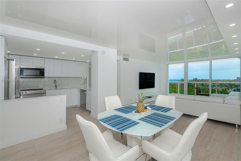100 Bayview Dr # 825, Sunny Isles Beach FL 33160