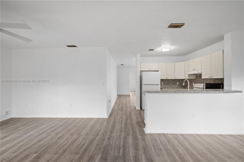 244 NW 179th St, Miami Gardens FL 33169