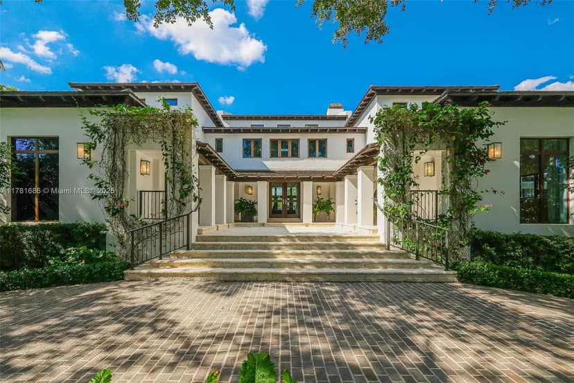555 Arvida Pkwy, Coral Gables FL 33156