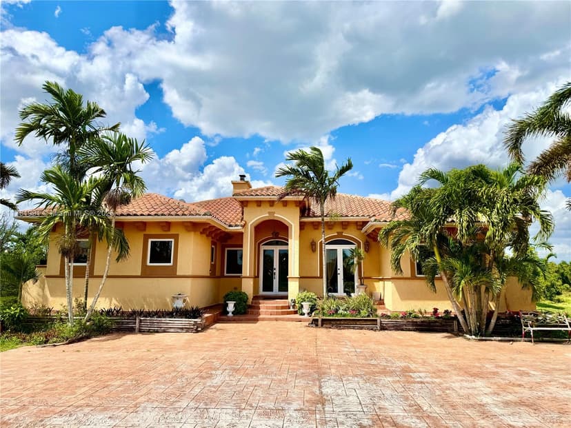 20401 SW 184th St, Miami FL 33187