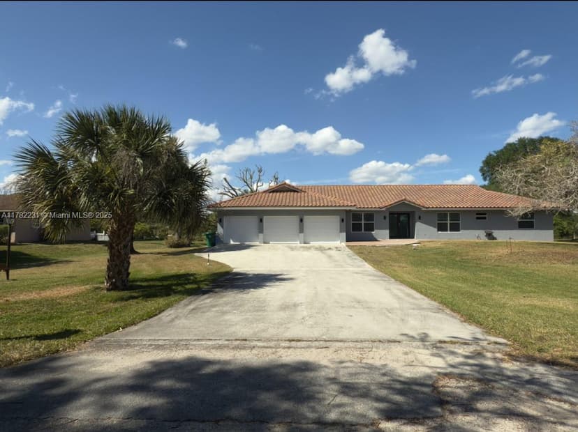 16911 SW 66th St, Southwest Ranches FL 33331