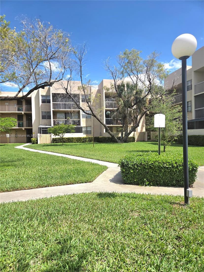 10425 SW 112th Ave # 1, Miami FL 33176